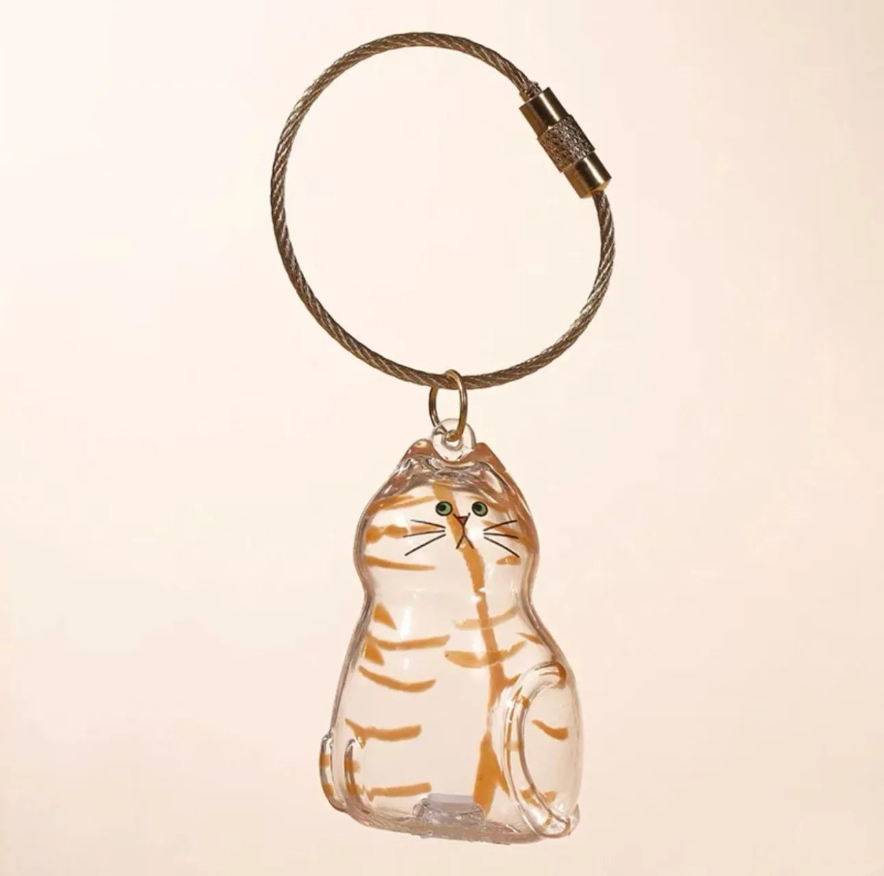 Purr-fect Fur Keepsake – Adorable Charm to Treasure Your Cat’s Fluff!
